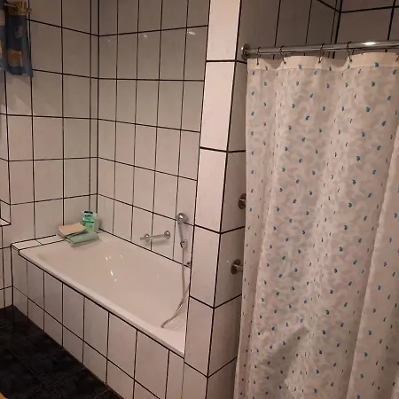 Ferienwohnung Mika * אוכטרופ
